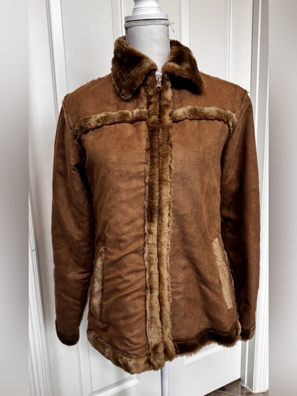 Cafe Women’s Camel Color Jacket Size L